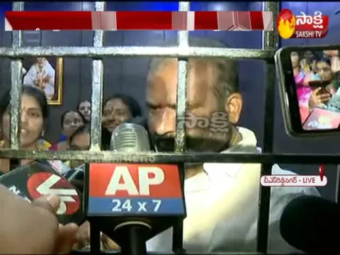 TSRTC JAC convenor Ashwathama Reddy House arrest
