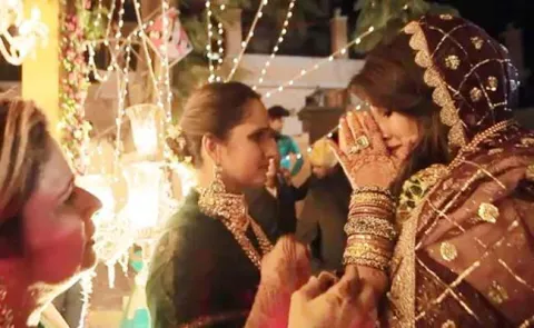 Sania Mirza Gets Teary-eyed in Sister Anam's Wedding
