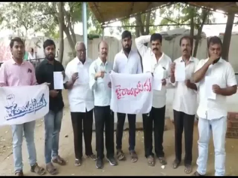 Bandi Narayana Swamy Fires On Chandrababu Naidu - Sakshi