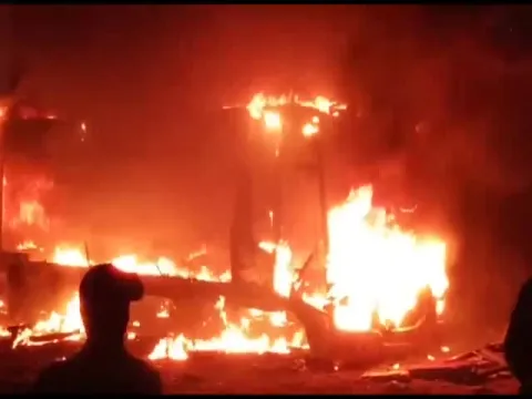  Bus Burnt In Visakhapatnam District - Sakshi
