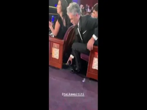 Director Taika Waititi Stashes Oscar Trophy Under Seat Became Viral - Sakshi