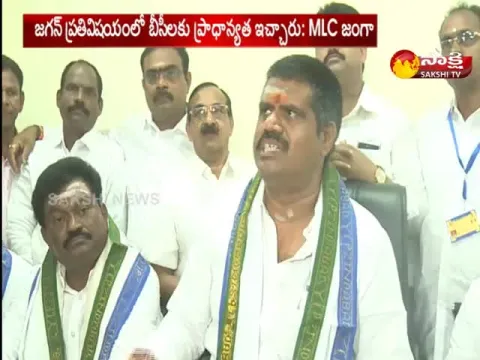 Avanthi Srinivas Dimond Chandrababu and Lokesh passports should be taken immediately - Sakshi