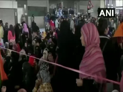 Anti CAA Protest: DMRC Shut Jaffrabad Station - Sakshi