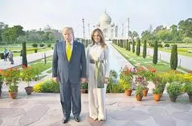 Trump and Melania visit Taj Mahal