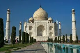 Taj Mahal tomb cleaned after 300 years ahead of Trump visit