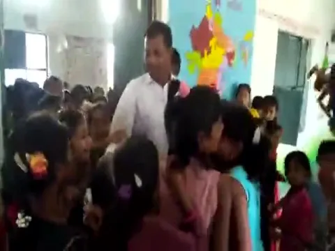  - Students Cried Infront Of Teacher