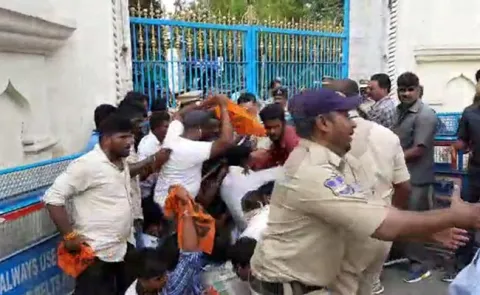 ABVP tries to seize TS Assembly