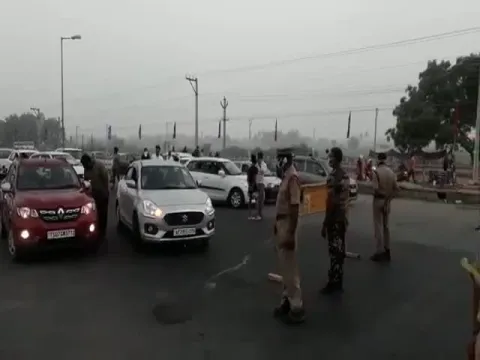 Vehicles Stopped At Telangana Border