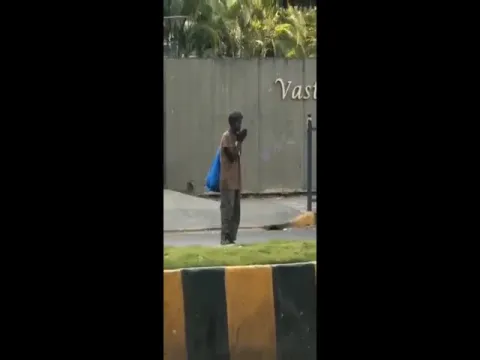 Mukesh Ambani, Family Ring Bells To Thank Coronavirus Warriors. 