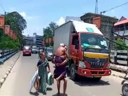 Man forced to carry ailing father on foot in Kerala