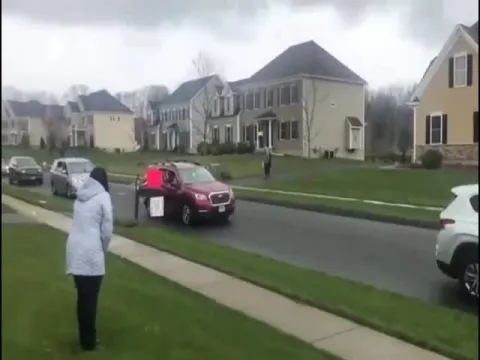 Coronavirus : Mysore Origin US Doctor Gets Brilliant 100 Car Salute