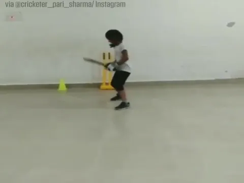 Indian Girl's Batting Skills Wow Shai Hope, Michael Vaughan