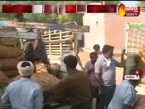 Thopudurthi Prakash Reddy Distribute Vegetables in Raptadu