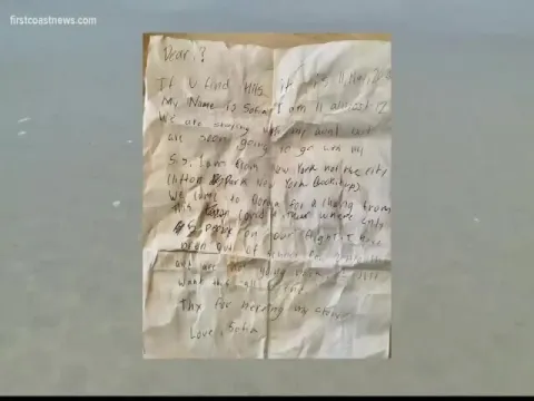 How Message In Bottle Makes Friendship Between Girls In America Video