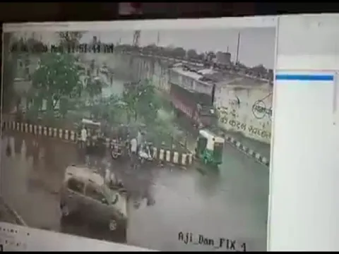 Two Deceased After Wall Of Bridge Collapsed Near Aji Dam Viral Video