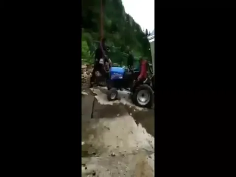 Tractor Climbing Stairs At Kedarnath Video Gone Viral