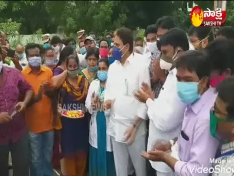 Mopidevi Venkata Ramana Rao inaugurates new 108 & 104 Ambulances