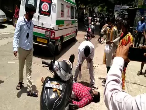 Young Man Sudden Demise At ECIL Cross Roads In Hyderabad Video