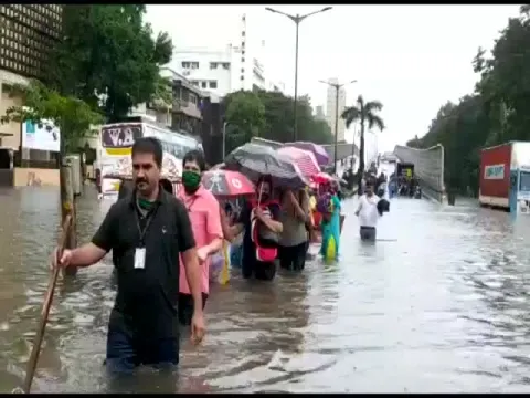 Heavy Rainfall In Mumbai Says IMD
