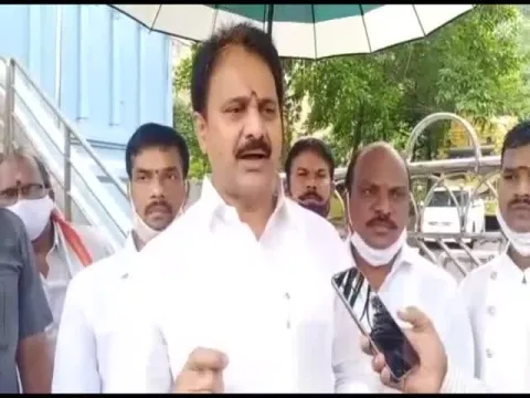 MP Mopidevi Venkataramana Visited Simhachalam Temple Video