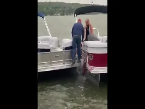 Man Gets Kicked In The Face Twitter Video Gone Viral