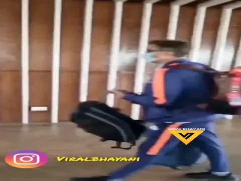 Anushka Sharma And Virat Kohli With Daughter Vamika 