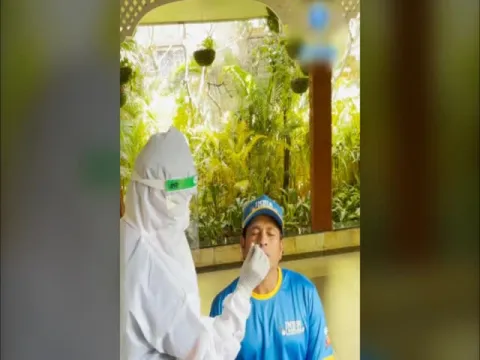 Sachin Tendulkar Pranks Medical Staff During Covid Test