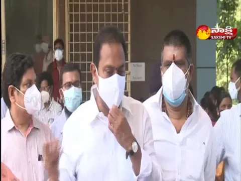 andhra pradesh minister Alla Nani visited Visakha Vims