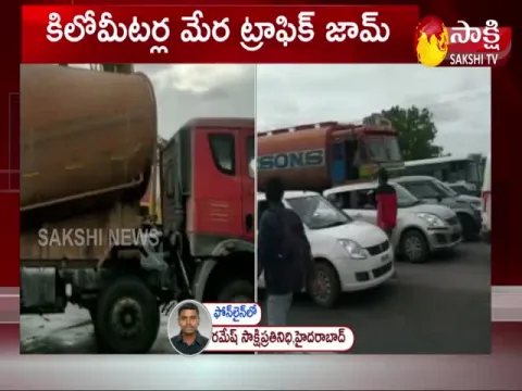 tanker overturns in abdullahpurmet hyderabad