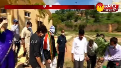 Amitabh Bachchan Joins Green India Challenge In Hyderabad