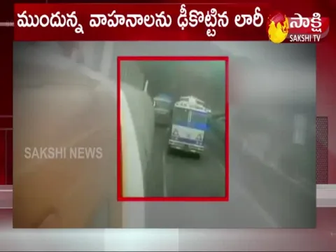 Road Accident At Mumbai Pune Express Highway
