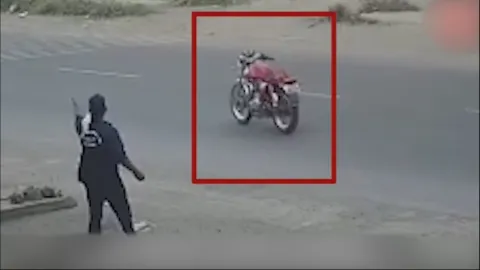 Viral Video: Maharashtra Pune Bike Travel On Road Without Driver