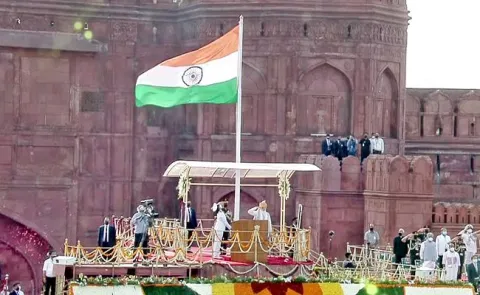 PM Modi Hoists National Flag At Red Fort
