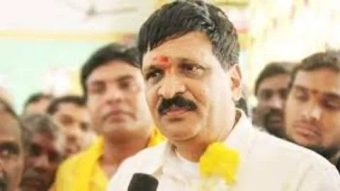 BJP Supporters Protest Over TRS Leader Mynapally Hanumanthrao Comments