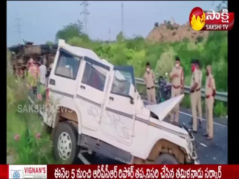 Road accident in anantapur district