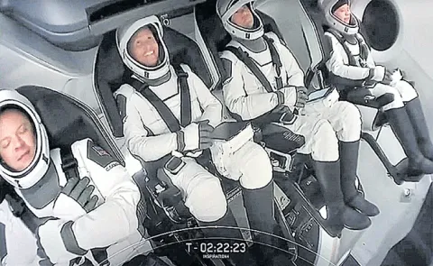 SpaceX launches all-civilian crew on Inspiration4 mission