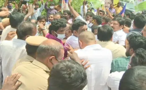 high tention near chandrababu house 