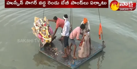 Bathuku Chitram: Ganesh immersion