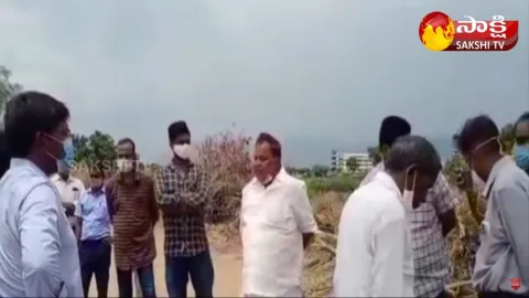 TDP Ex MLA Chadalawada Krishnamurthy Threatens Revenue Officials