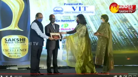 Sakshi Excellence Awards: Excellence In Education Learning Curve Foundation