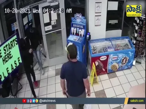 Viral Video: Marine Veteran Disarms Robber Breaking Into US Gas Station Store