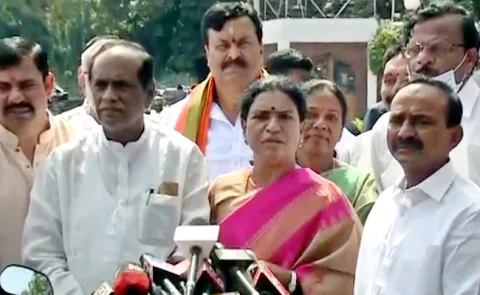 BJP Leaders Complaint To Governor Over TRS Cadre Attack On Bandi Sanjay