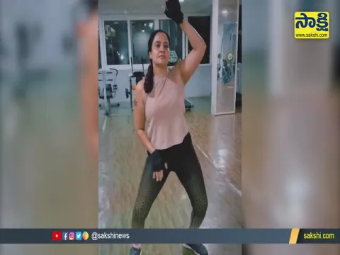 Pragathi Dance For Oo Antava Oo Oo Antava Song Video Gone Viral