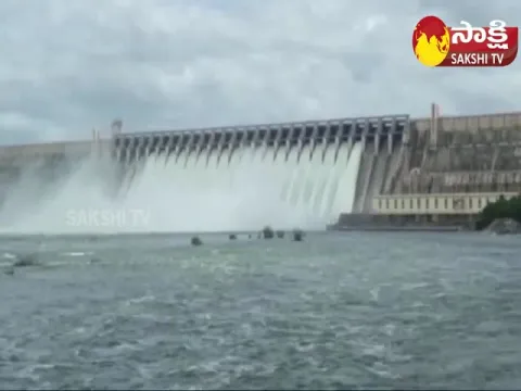 Heavy Flood Water Flow Into Nagarjuna Sagar Dam