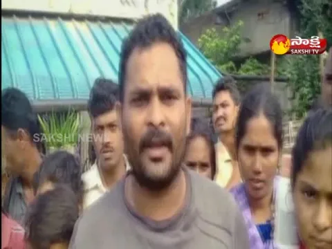 Clash Between Forest Officials And Podu Farmers