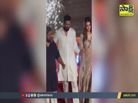 Prabhas Unable To Walk In Adipurush Teaser Event