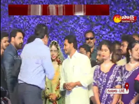CM Ys Jagan Attended The Reception of Ali's Daughter