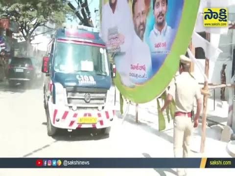 AP CM Ys Jagan Convoy Gives Way to Ambulance In Madanapalle 