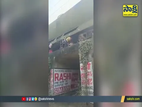 Thieves Steal Oil From Moving Train Video Goes Viral