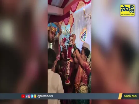 Viral Video: Twin Sisters Get Married Same Man In Solapur